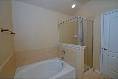 6504 Hickory Hill Drive, Plano, TX 75074 - Photo 12