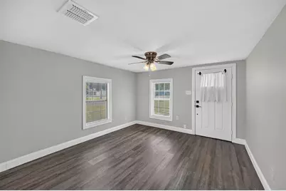 141 N Dobson Street, Burleson, TX 76028 - Photo 4