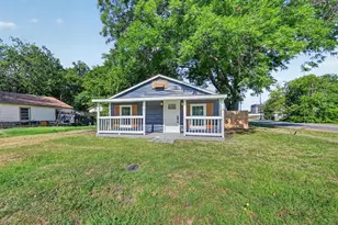 141 N Dobson St, Burleson, TX 76028 - Photo 6