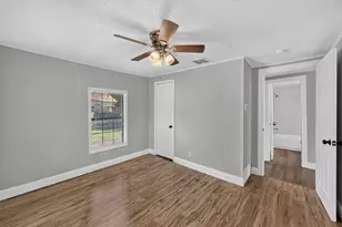 141 N Dobson St, Burleson, TX 76028 - Photo 14