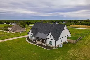4886 County Rd 1037, Celeste, TX 75426 - Photo 2