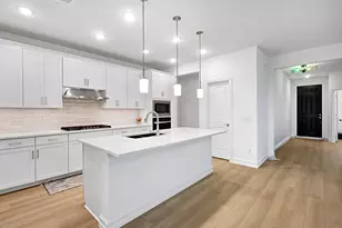 413 Breeds Hl Rd, Little Elm, TX 75068 - Photo 14