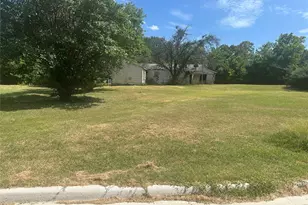 3324 Mohawk Trail, Lake Worth, TX 76135 - Photo 4