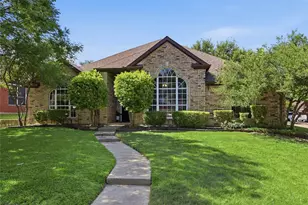 908 Chapel Dr, Denton, TX 76205 - Photo 2