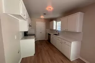 738 Wayne Ave, Van Alstyne, TX 75495 - Photo 6