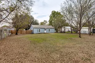 4309 Patricia St, Haltom City, TX 76117 - Photo 12