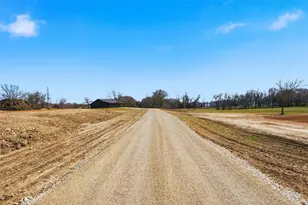 2303 Pilgrim Ln, Lorena, TX 76655 - Photo 34