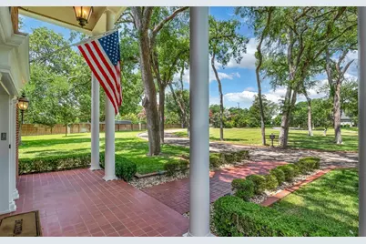2825 Lake Air Drive, Waco, TX 76710 - Photo 4