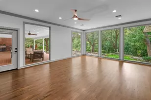 2825 Lake Air Dr, Waco, TX 76710 - Photo 8