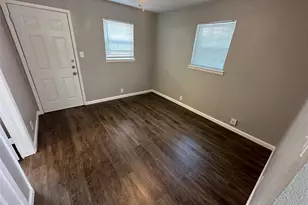 907 S Mesquite St, Arlington, TX 76010 - Photo 8