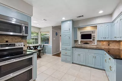 926 Chadwick Drive, Richardson, TX 75080 - Photo 10