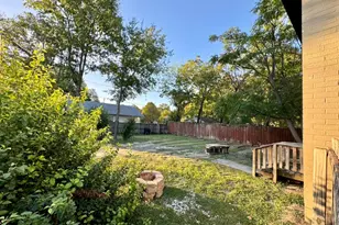 5738 Worth St, Dallas, TX 75214 - Photo 16
