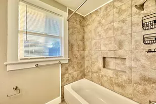 5738 Worth St, Dallas, TX 75214 - Photo 12