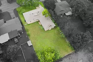 1413 N Wharton St, Sherman, TX 75092 - Photo 4