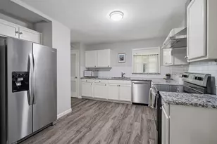 1413 N Wharton St, Sherman, TX 75092 - Photo 8