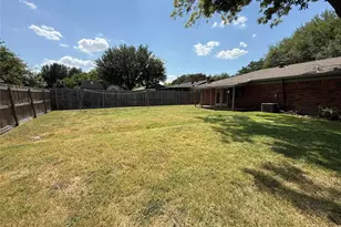 1434 Lavendale Ln, Garland, TX 75040 - Photo 16