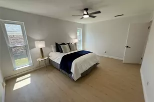 1413 Lamplighter Ln, Edgecliff Village, TX 76134 - Photo 12