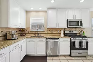 3173 Riverside Dr, Carrollton, TX 75007 - Photo 12