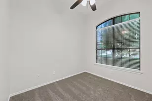 1401 Spanish Oak Dr, Granbury, TX 76048 - Photo 12