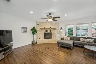 3410 Sheridan Ct, Arlington, TX 76017 - Photo 6
