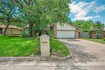3410 Sheridan Court, Arlington, TX 76017 - Photo 2