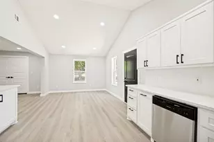3027 Morgan Dr, Dallas, TX 75241 - Photo 12