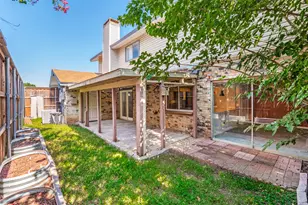 2108 Via Madonna, Carrollton, TX 75006 - Photo 2