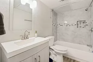 2108 Via Madonna, Carrollton, TX 75006 - Photo 12