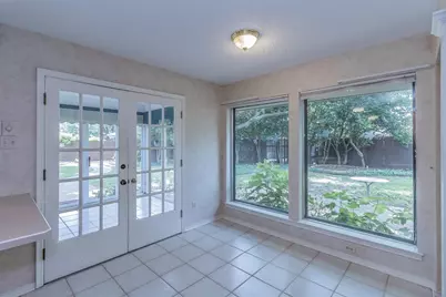 2604 Twinpost Court, Irving, TX 75062 - Photo 12