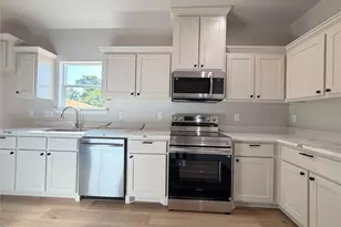 2212 Polk St, Greenville, TX 75401 - Photo 12