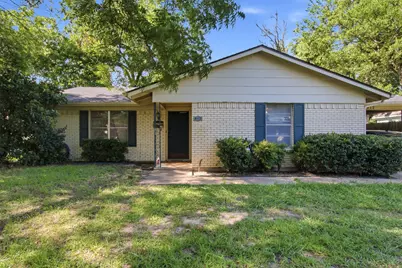912 Sycamore Street, Commerce, TX 75428 - Photo 2