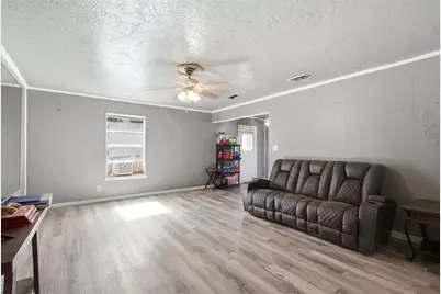 912 Sycamore Street, Commerce, TX 75428 - Photo 6