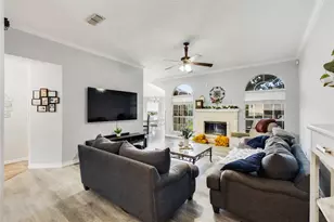 2349 Bentley Ct, Grand Prairie, TX 75052 - Photo 2