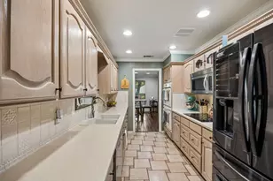 2814 Greenbrook Dr, Arlington, TX 76016 - Photo 6