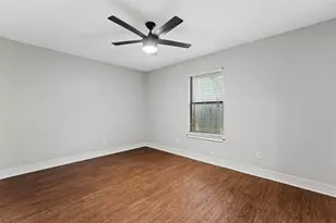 1405 Speight Ave, Waco, TX 76706 - Photo 12