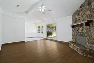 6220 Stardust Dr S, Watauga, TX 76148 - Photo 2