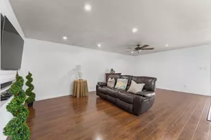 725 Valley View Dr, Allen, TX 75002 - Photo 10