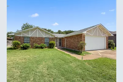 7717 Acapulco Road, Fort Worth, TX 76112 - Photo 2
