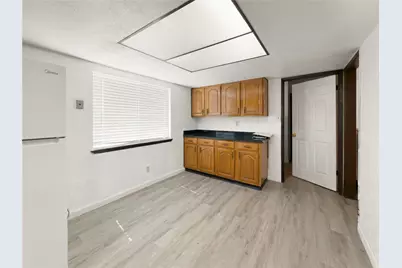 7717 Acapulco Road, Fort Worth, TX 76112 - Photo 16