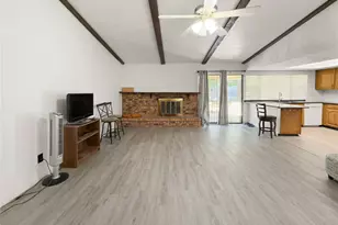 7717 Acapulco Rd, Fort Worth, TX 76112 - Photo 6