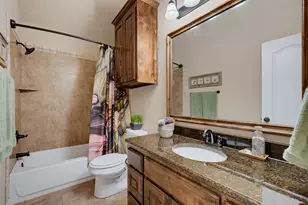 1221 Eagle Lake Dr, Azle, TX 76020 - Photo 18
