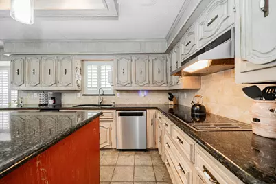 9511 Fallbrook Drive, Dallas, TX 75243 - Photo 16