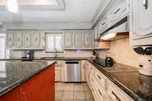 9511 Fallbrook Dr, Dallas, TX 75243 - Photo 16
