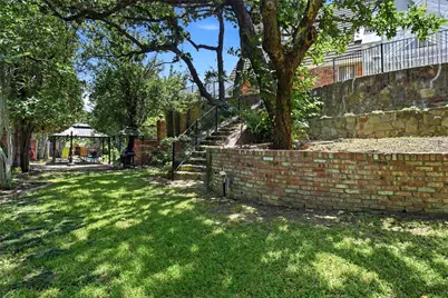 2011 Ridgemont Court, Arlington, TX 76012 - Photo 38
