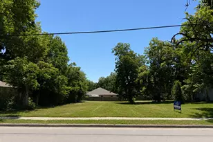 3915 Moulton St, Greenville, TX 75401 - Photo 1