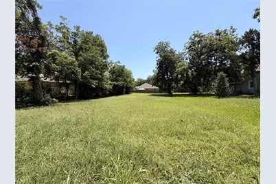 3915 Moulton Street, Greenville, TX 75401 - Photo 4
