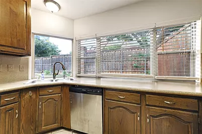 14900 Le Grande Drive, Addison, TX 75001 - Photo 4