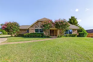 7126 Fernmeadow Cir, Dallas, TX 75248 - Photo 1