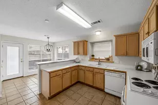 1108 Creekstone Dr, Carrollton, TX 75010 - Photo 12