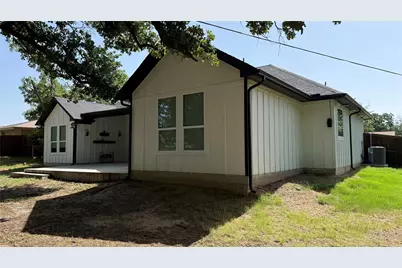 825 Vickie Drive, Azle, TX 76020 - Photo 2